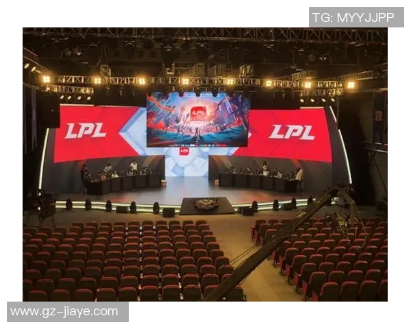 深入解析JDG战队的战术转换与团队协作之道实时数据